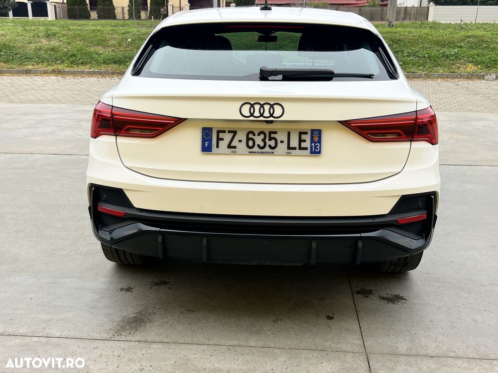 Audi Q3 - 18
