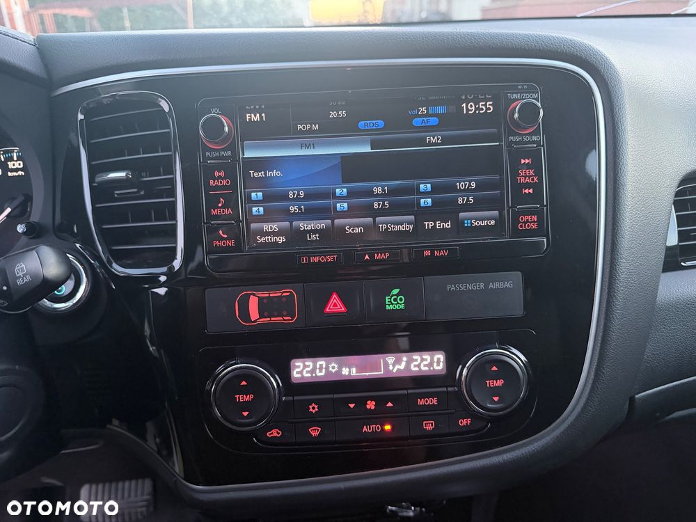 Mitsubishi Outlander Instyle NAVI + - 36