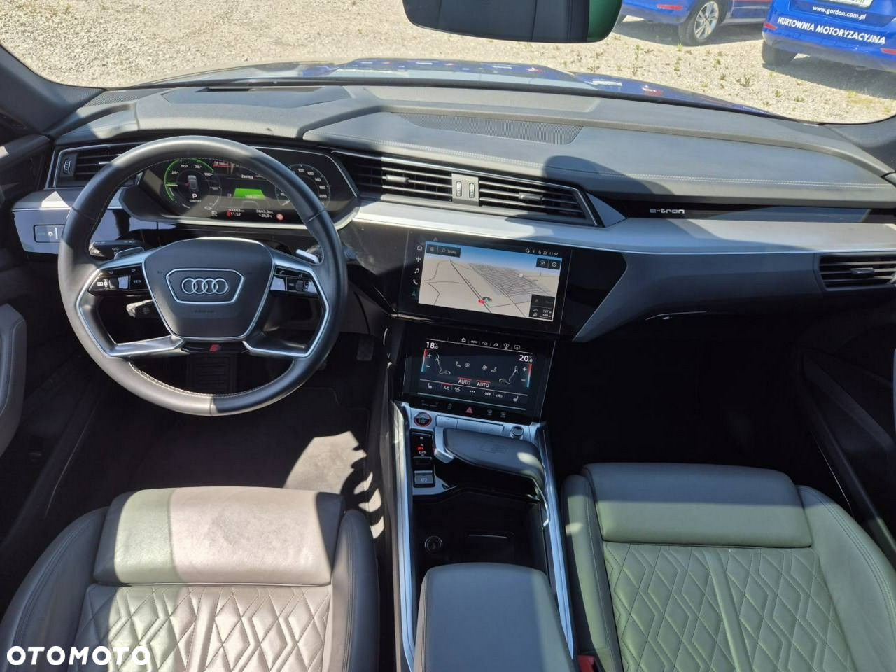 Audi e-tron - 16