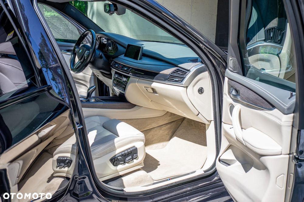 BMW X5 xDrive40d - 16