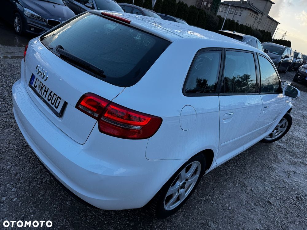 Audi A3 Sportback 1.6 Ambiente - 18