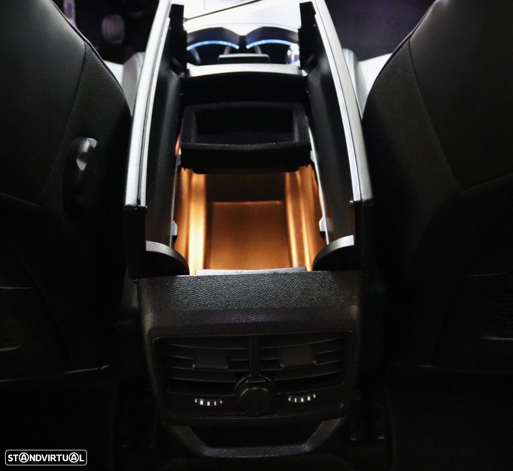 Peugeot 3008 1.5 BlueHDi Allure Pack EAT8 - 30