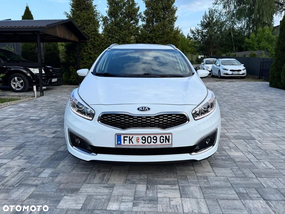 Kia Ceed 1.4 CVVT Dream-Team Edition - 2