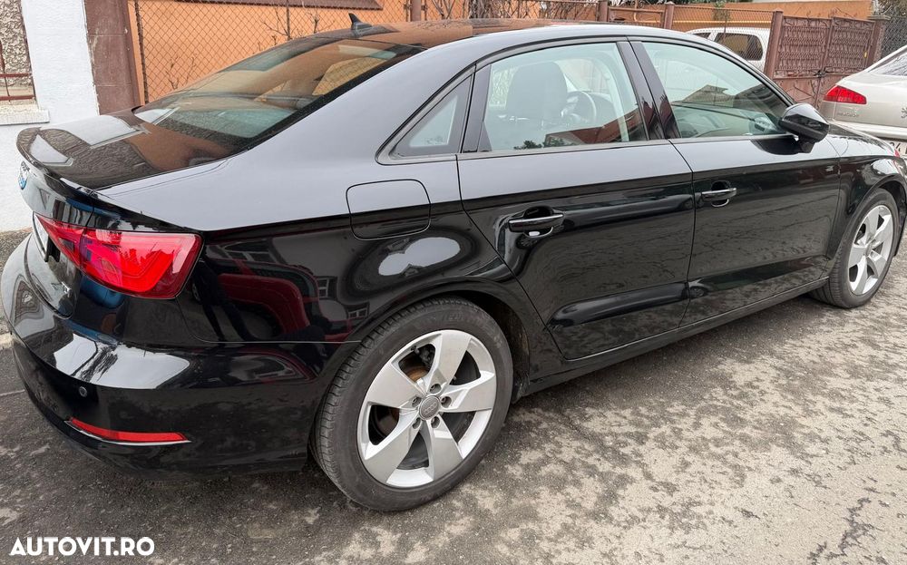 Audi A3 1.6 TDI ack sport - 5
