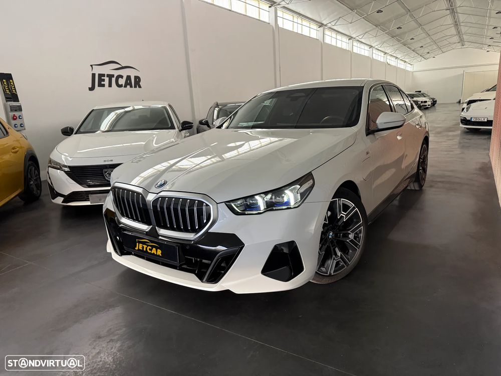 BMW 530 e Pack Desportivo M Pro - 22