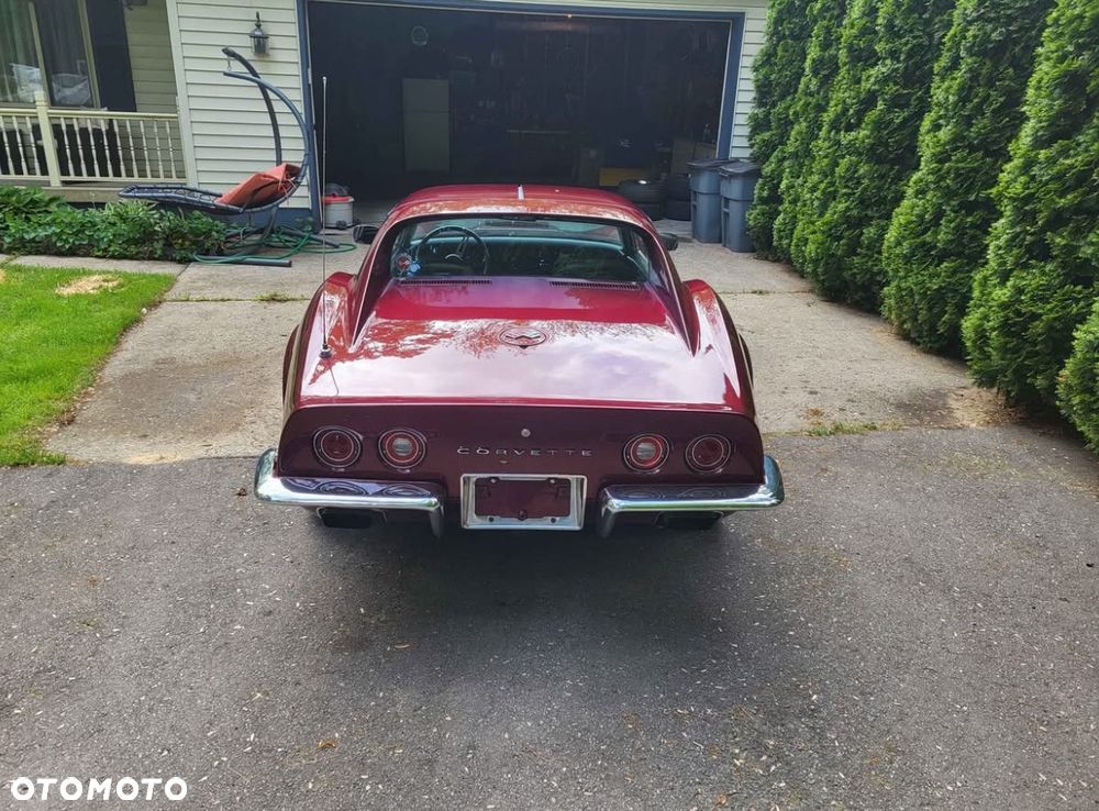 Chevrolet Corvette - 6