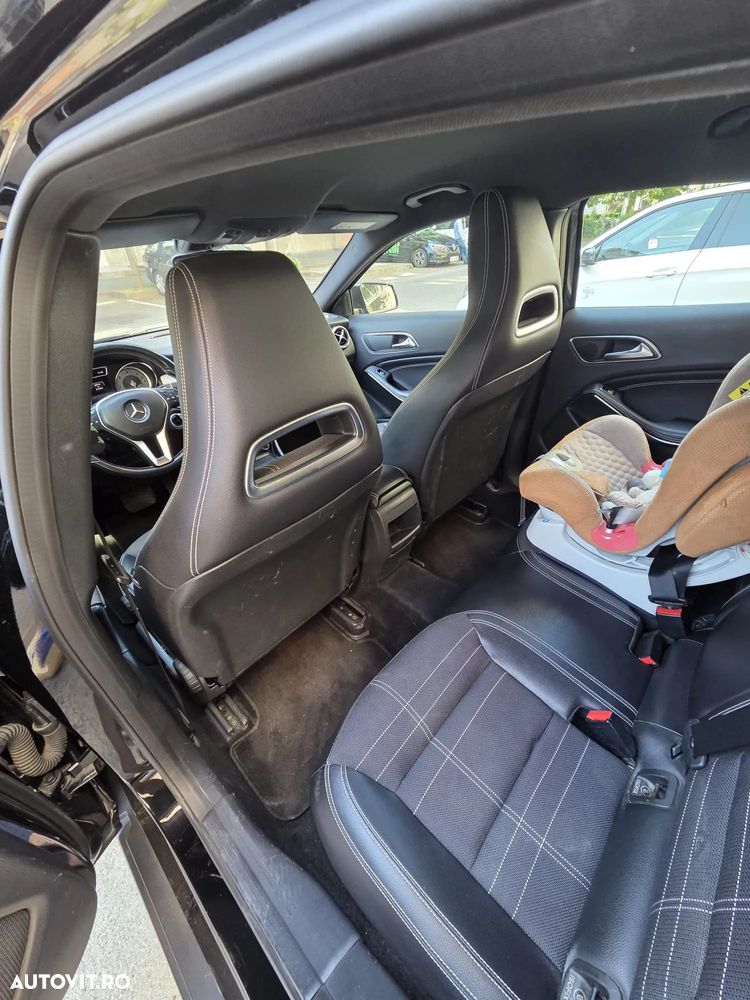 Mercedes-Benz GLA 200 d 7G-DCT - 3