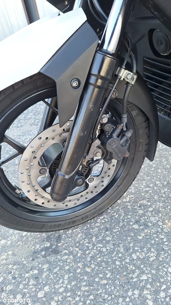 Yamaha X-max - 22