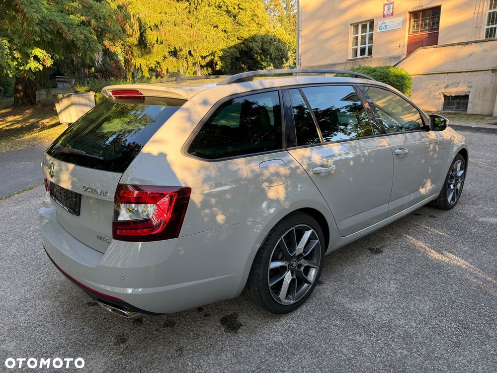 Skoda Octavia 2.0 TDI 4x4 DSG RS - 6
