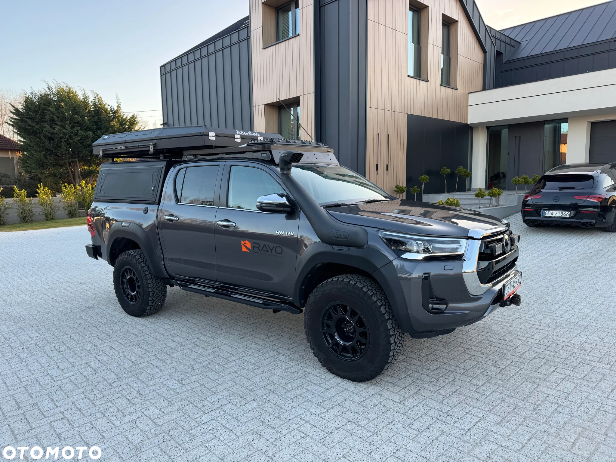 Toyota Hilux 2.8 D-4D Double Cab SR5+ 4x4 - 25