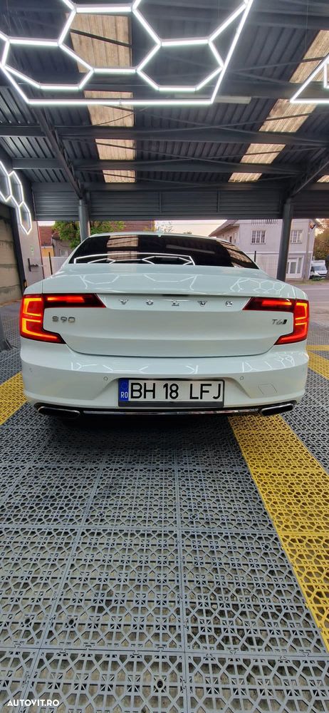 Volvo S90 T6 AWD Geartronic Momentum - 32