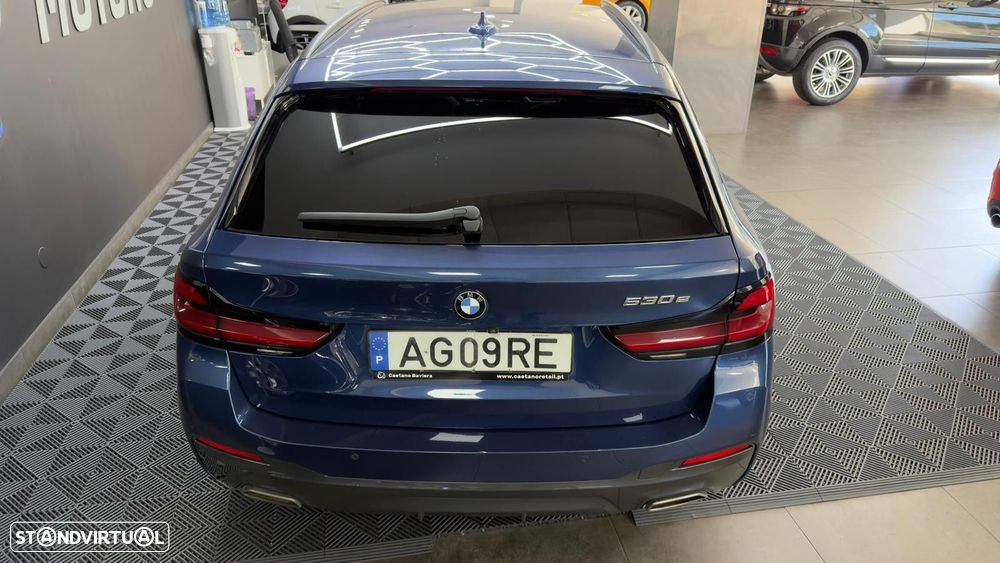 BMW 530 e Pack Desportivo M - 17