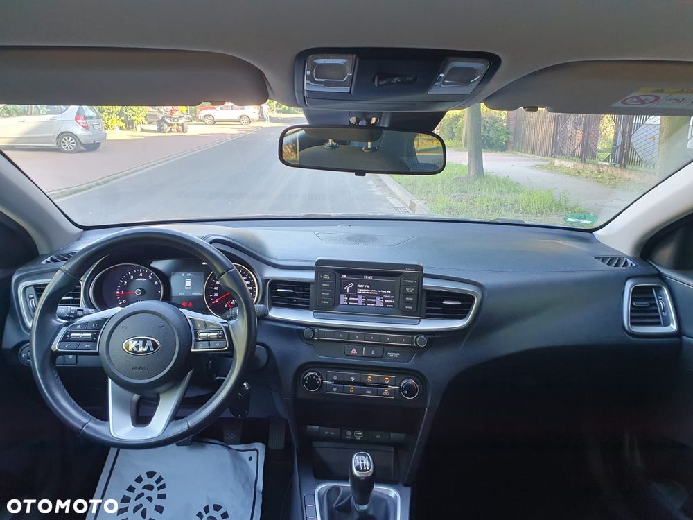 Kia Ceed 1.4 Vision - 11