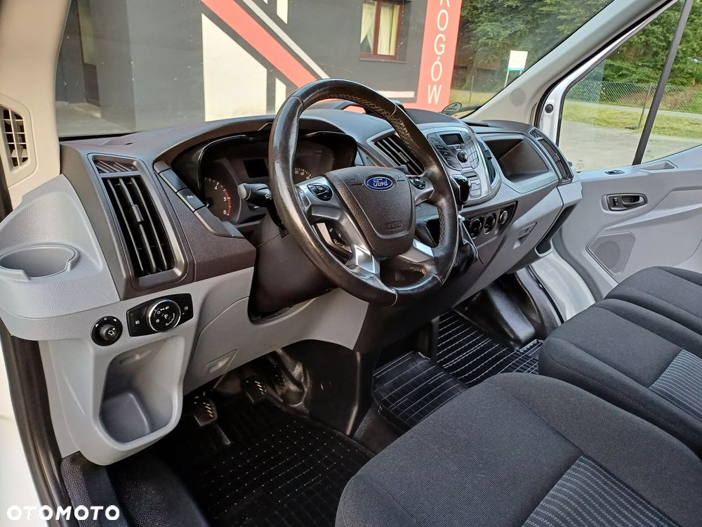 Ford Transit - 18