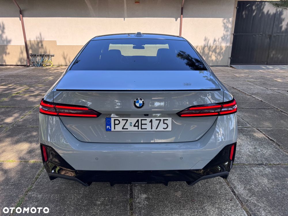 BMW Seria 5 520d xDrive mHEV M Sport - 6
