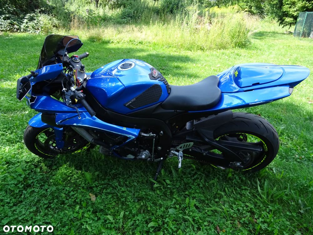 Suzuki GSX-R - 3