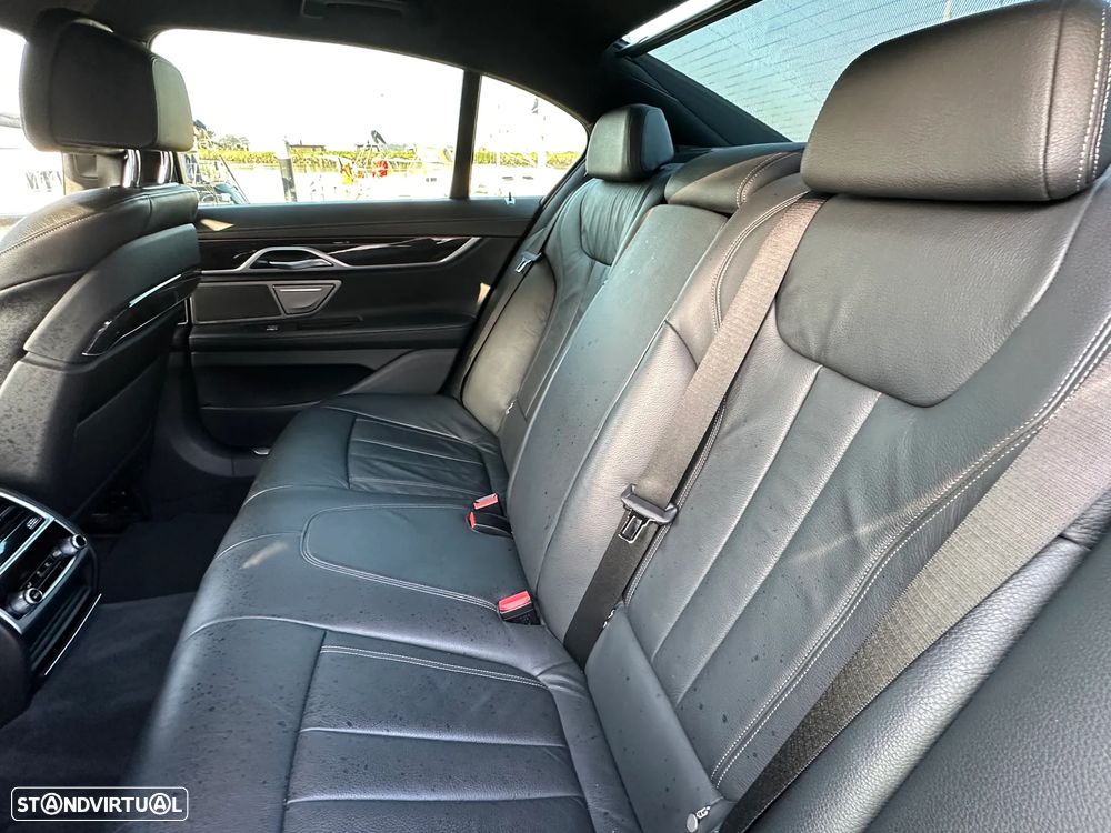 BMW 730 d Auto - 22