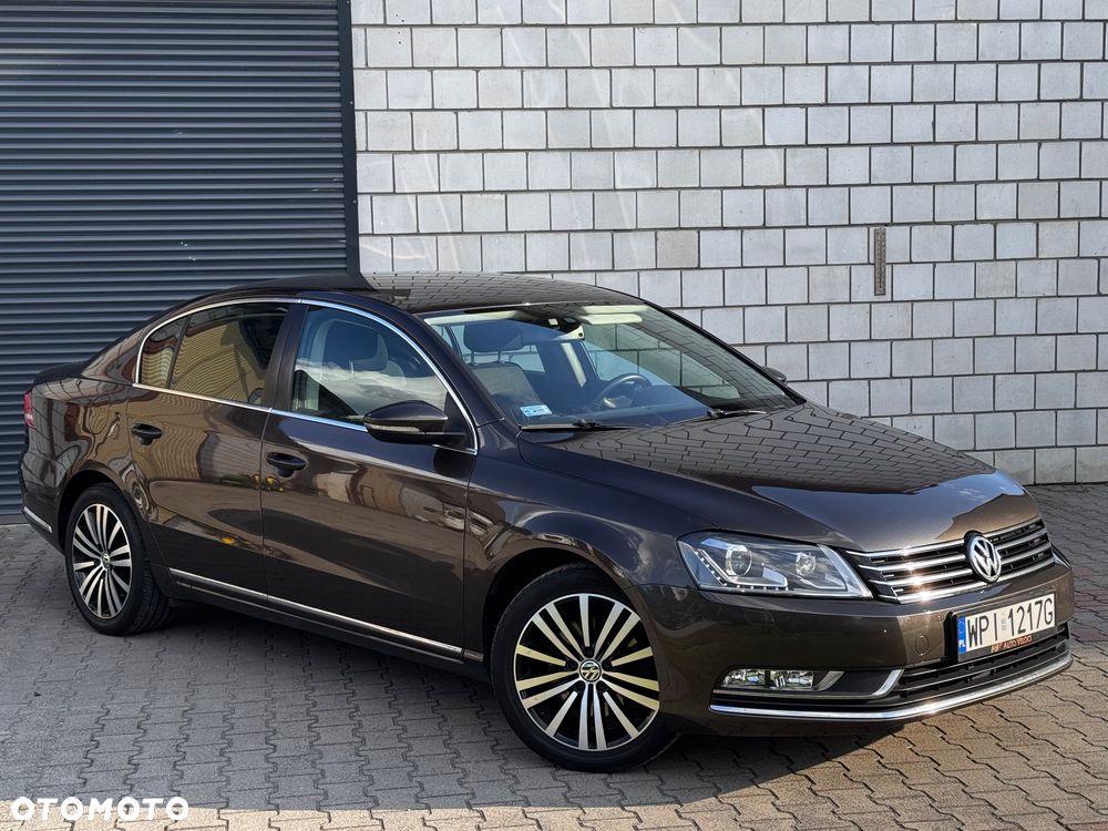Volkswagen Passat 2.0 TDI Comfortline DSG - 2