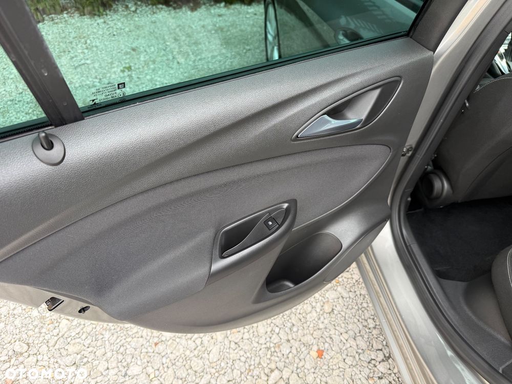 Opel Astra 1.6 D (CDTI) Automatik Business - 15