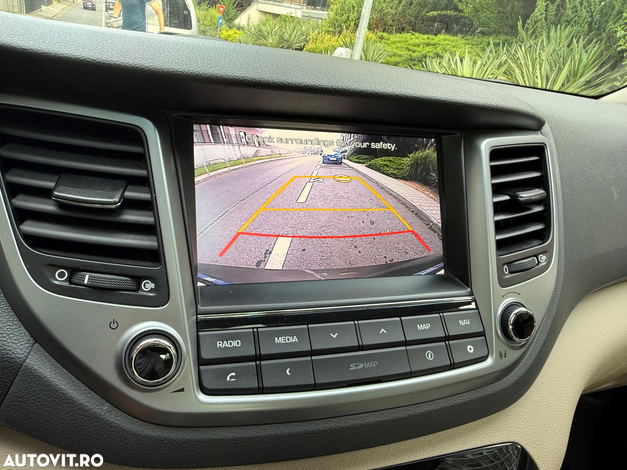Hyundai Tucson 2.0 CRDI 4WD 6AT Style - 15