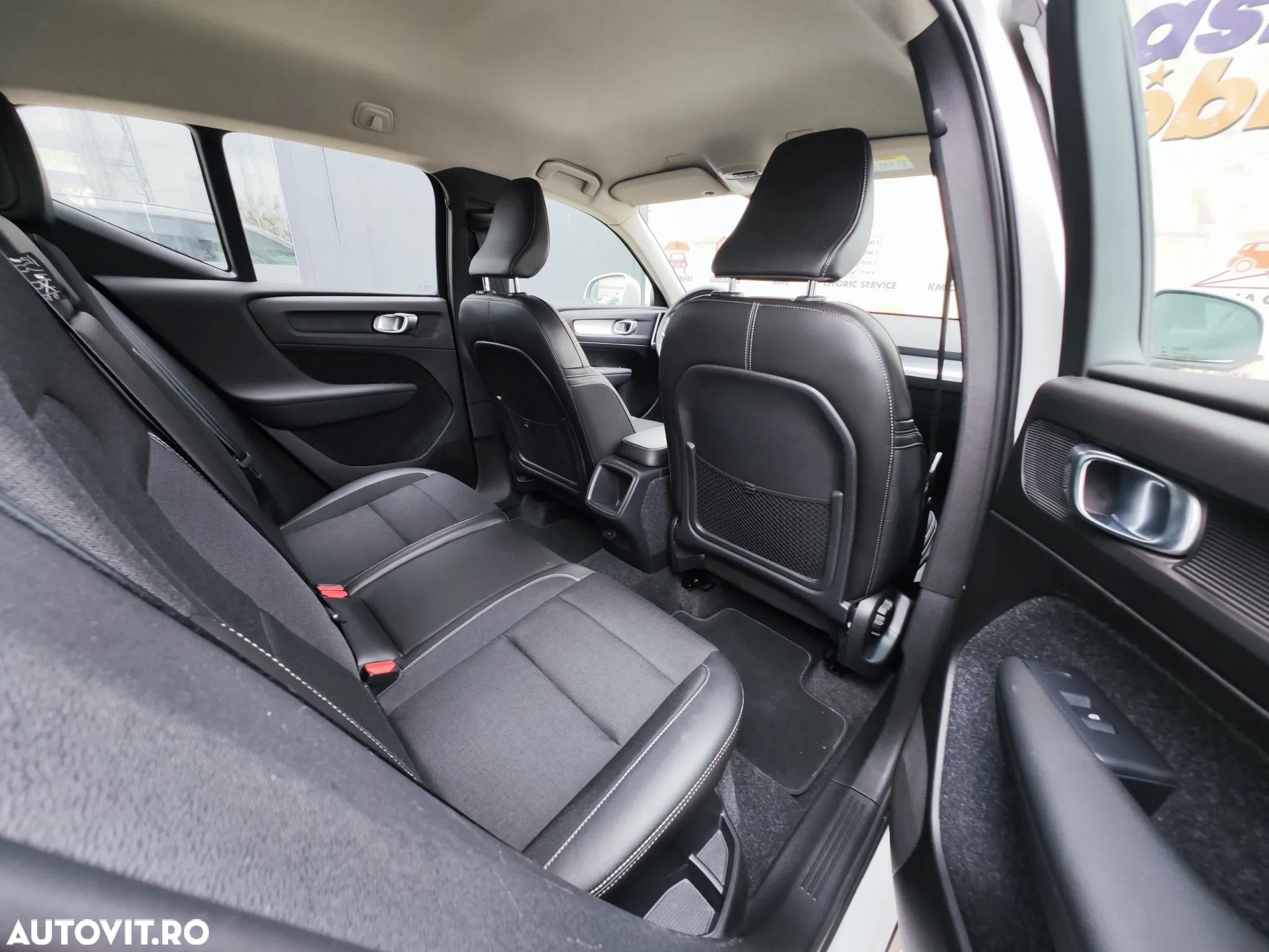 Volvo XC 40 - 24