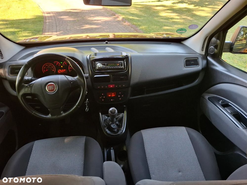 Fiat Doblo 1.4 T-Jet 16V Emotion - 33