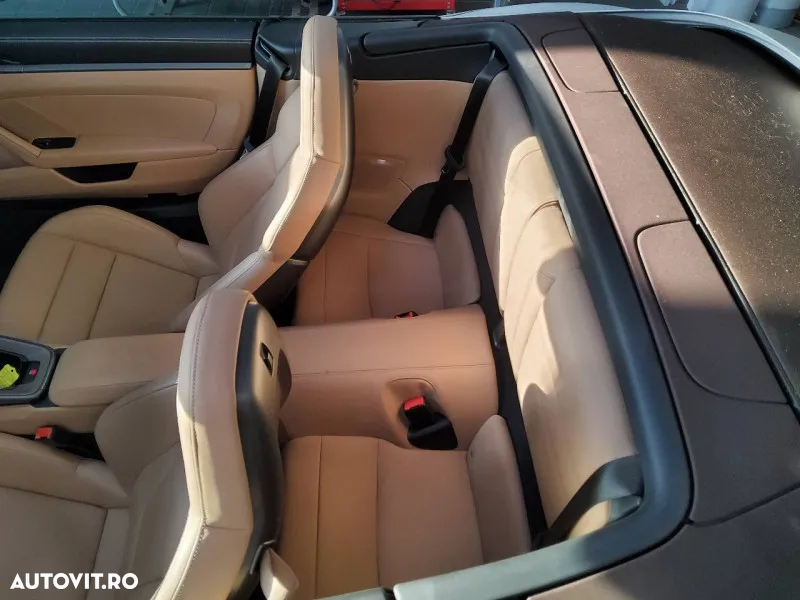 Porsche 911 Carrera Cabriolet PDK - 7