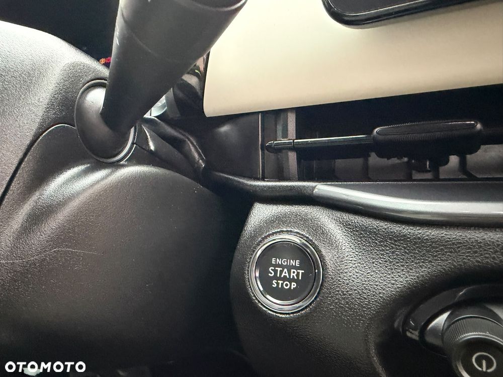 Fiat 600 HYBRID 100 kW 125 Jahre Edition - 36