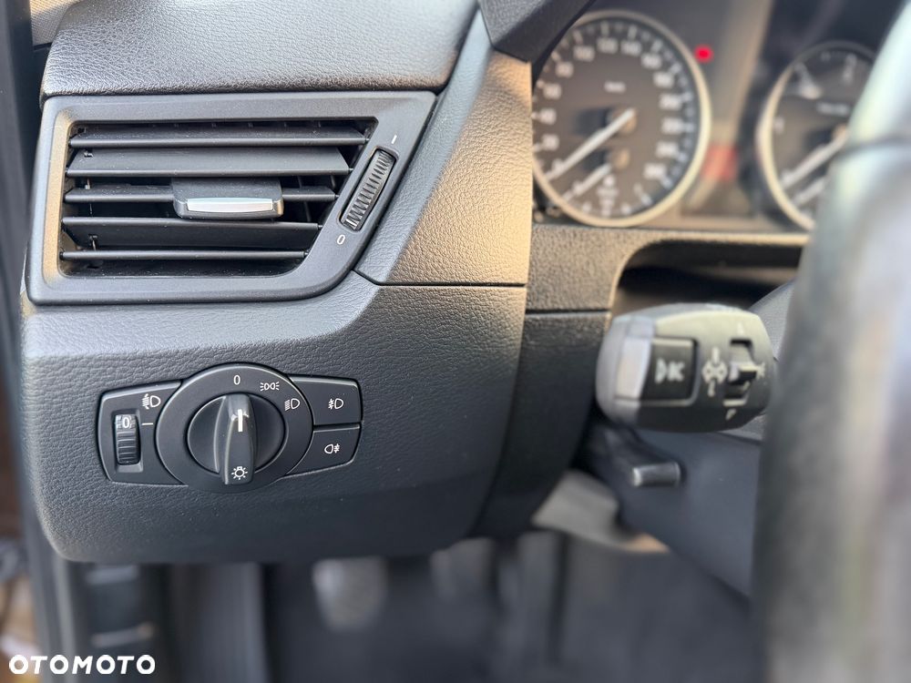 BMW X1 sDrive20d - 22