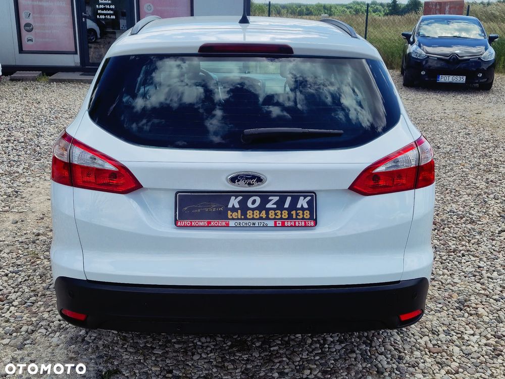 Ford Focus 1.6 TDCi DPF SYNC Edition - 13