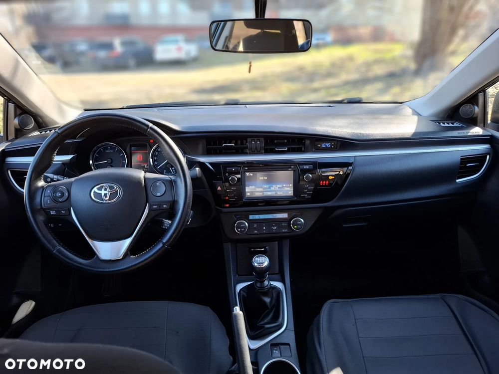 Toyota Corolla 1.6 Premium - 7