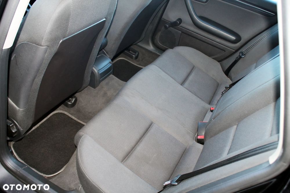 Audi A4 Avant 1.9 TDI - 12