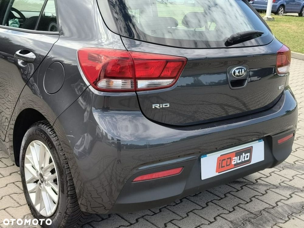 Kia Rio - 29