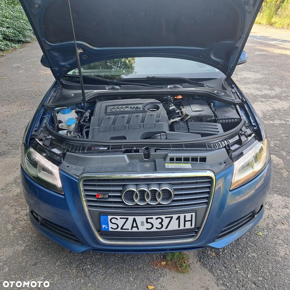 Audi A3 Sportback 1.6 TDI DPF Attraction - 4