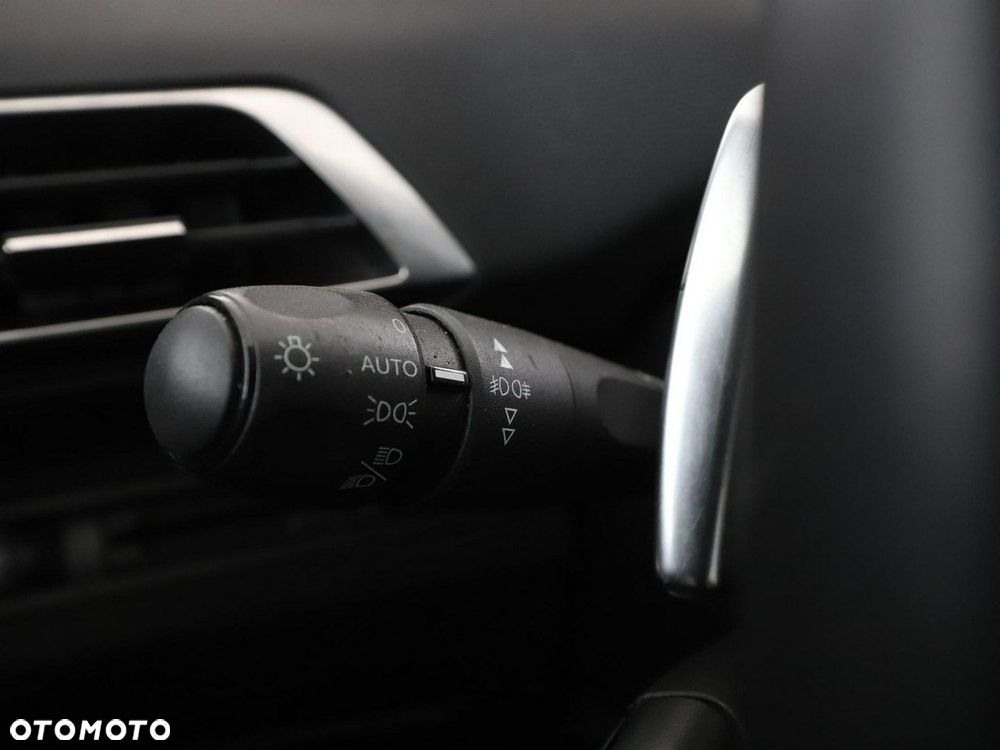 Peugeot 3008 BlueHDi 130 Stop & Start EAT8 Active Business-Paket - 36