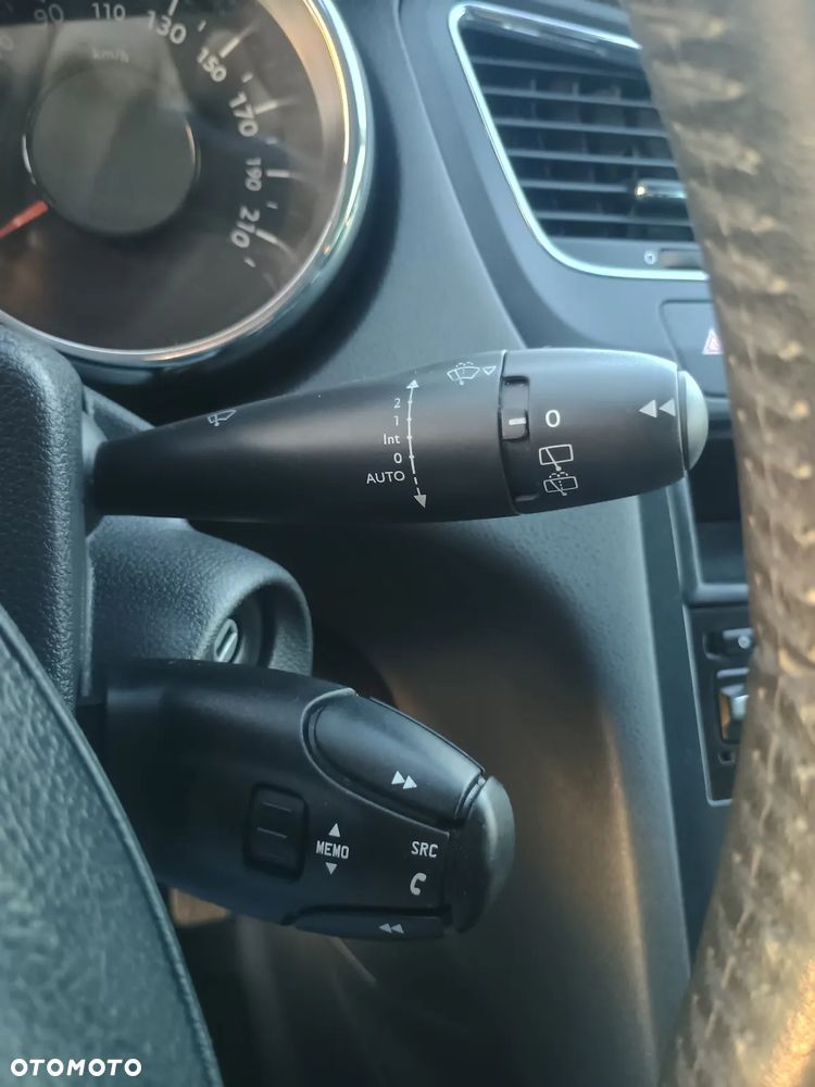 Peugeot 5008 BlueHDI 120 EAT6 Stop & Start Active - 16