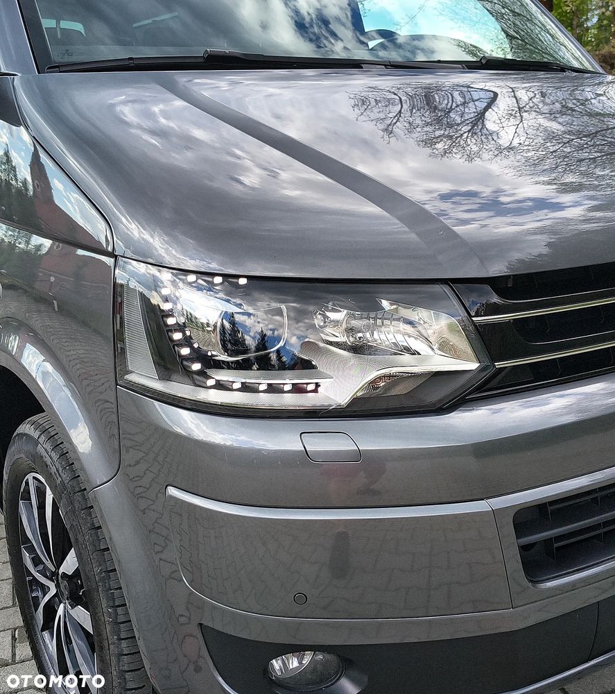 Volkswagen Caravelle - 9
