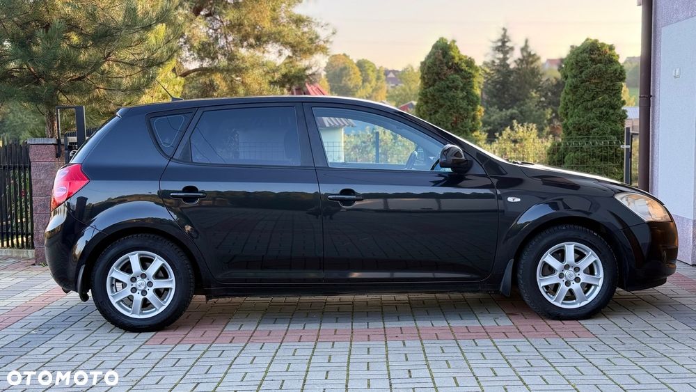 Kia Ceed 1.6 CRDi 115 Edition 7 - 6