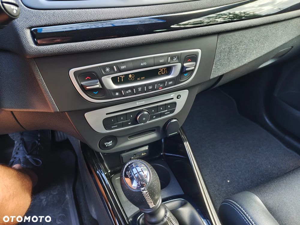 Renault Megane ENERGY TCe 115 Start & Stop Bose Edition - 21