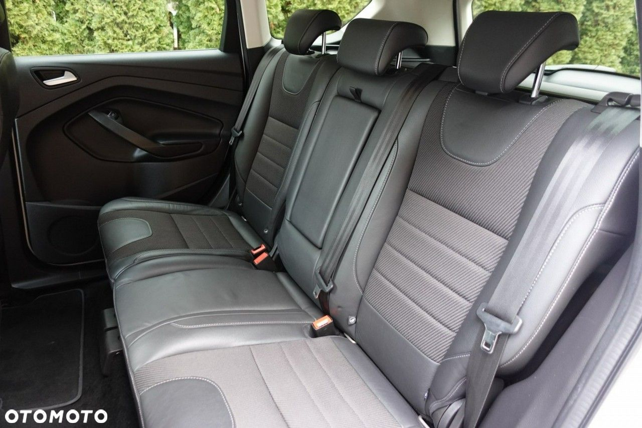 Ford Kuga - 27