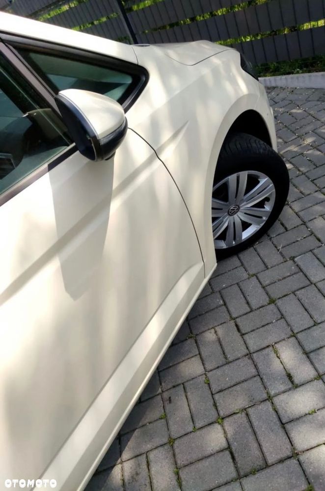 Volkswagen Touran - 6