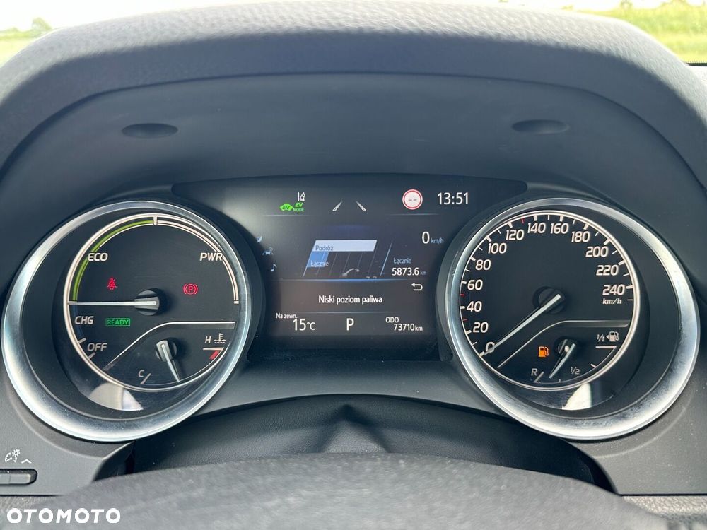 Toyota Camry 2.5 Hybrid Comfort CVT - 22