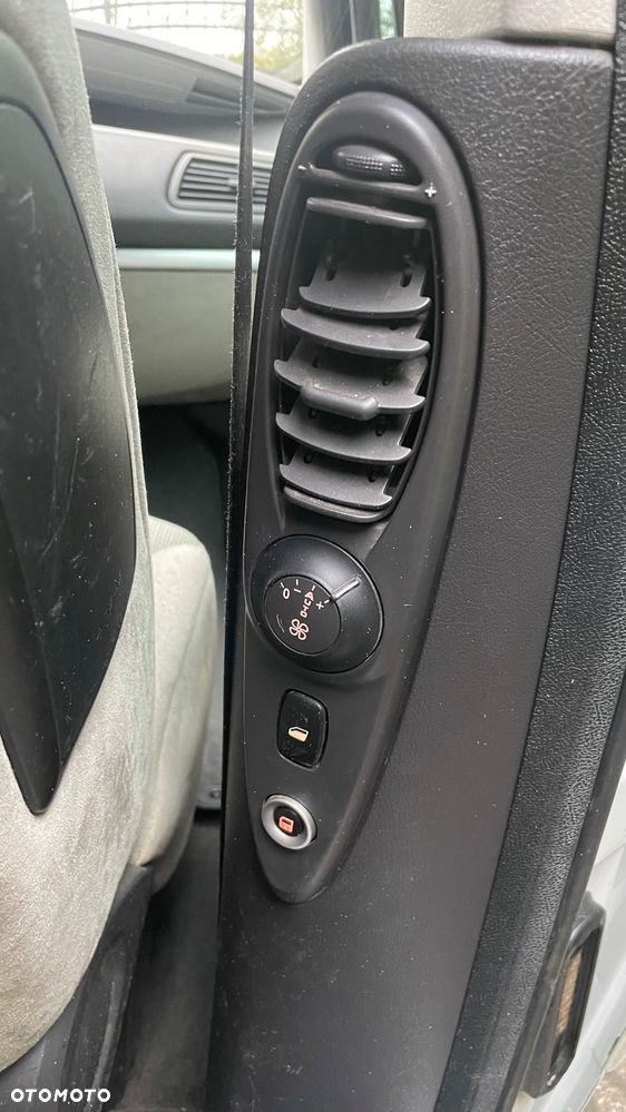 Peugeot 807 140 Automatik Premium - 19