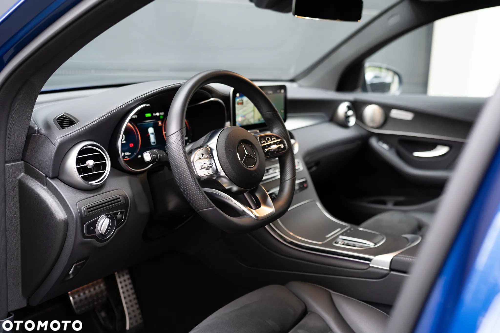 Mercedes-Benz GLC Coupe 300 e 4-Matic Business Edition - 17