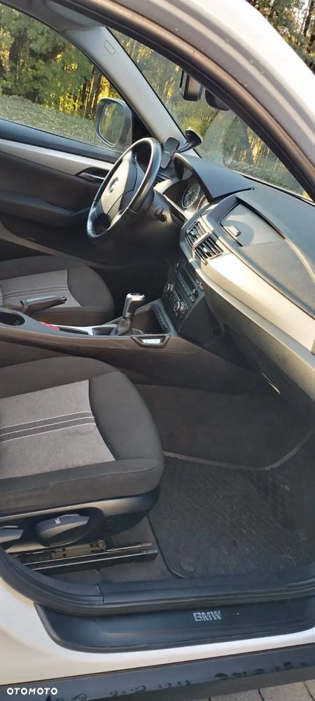 BMW X1 xDrive18d - 9