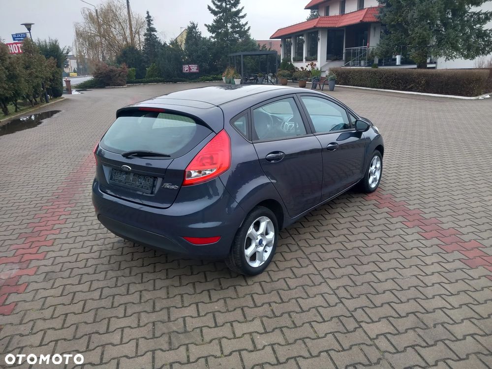 Ford Fiesta 1.25 Champions Edition - 10