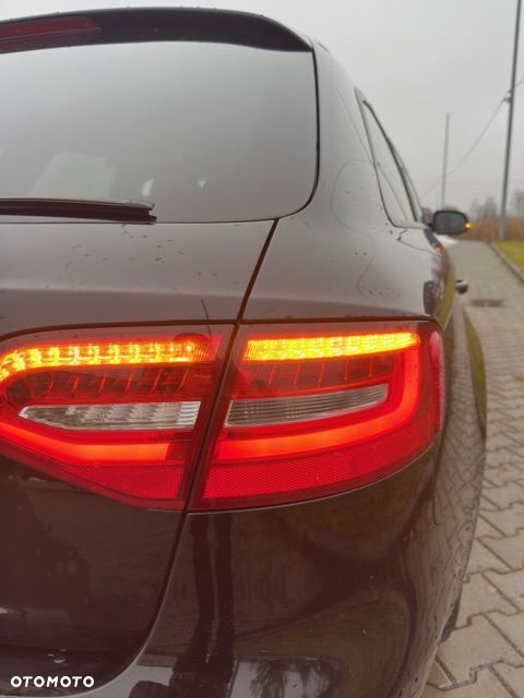 Audi A4 Avant 2.0 TDI DPF Ambiente - 18