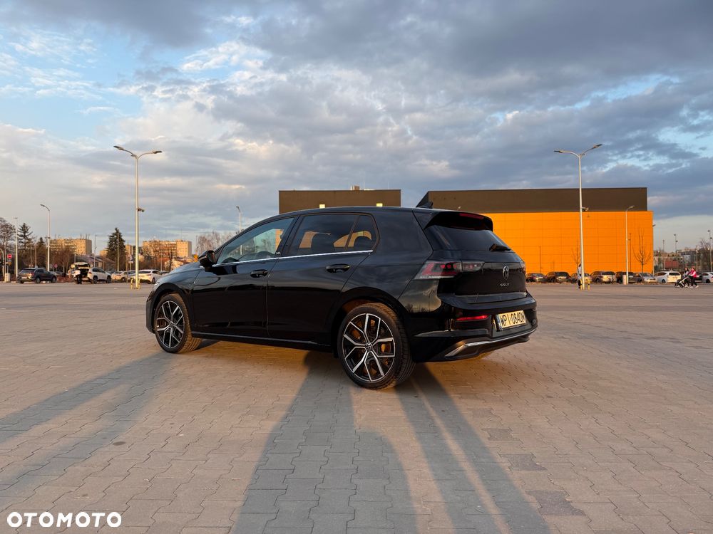 Volkswagen Golf 1.5 eTSI OPF DSG Edition 50 - 2