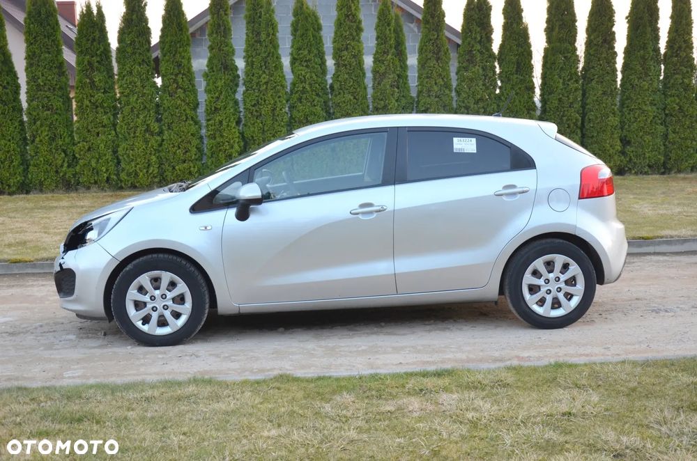 Kia Rio 1.2 Attract - 2