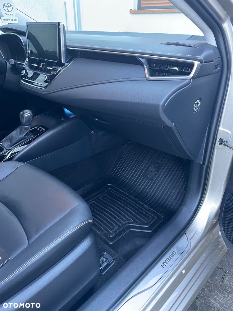 Toyota Corolla 1.8 Hybrid Executive - 26